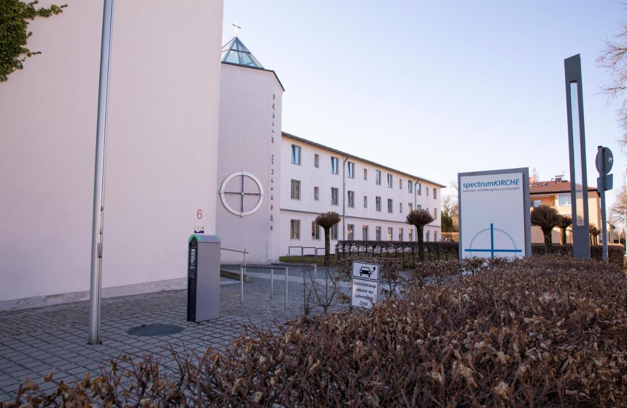 Spectrum Kirche Exerzitien-Und Bildungshaus Auf Mariahilf Passau Eksteriør billede