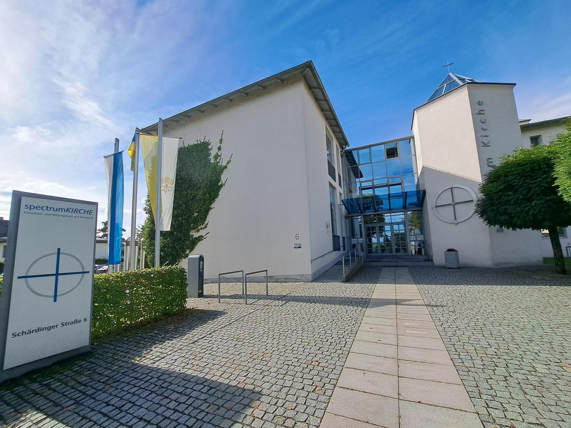 Spectrum Kirche Exerzitien-Und Bildungshaus Auf Mariahilf Passau Eksteriør billede
